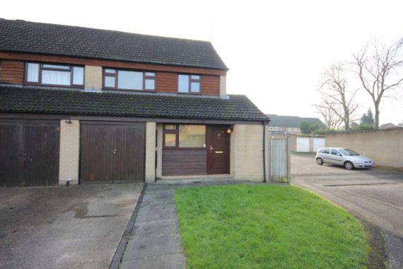 3 Bedroom End of Ter...
